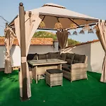 Сasa de vacaciones евита - град *