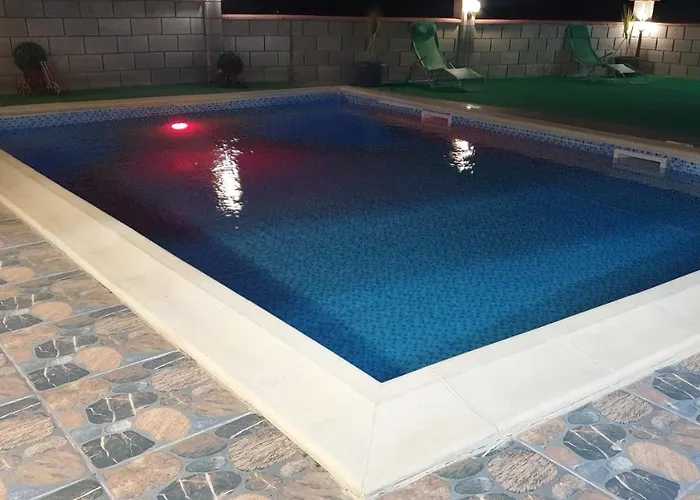 евита - град Holiday home