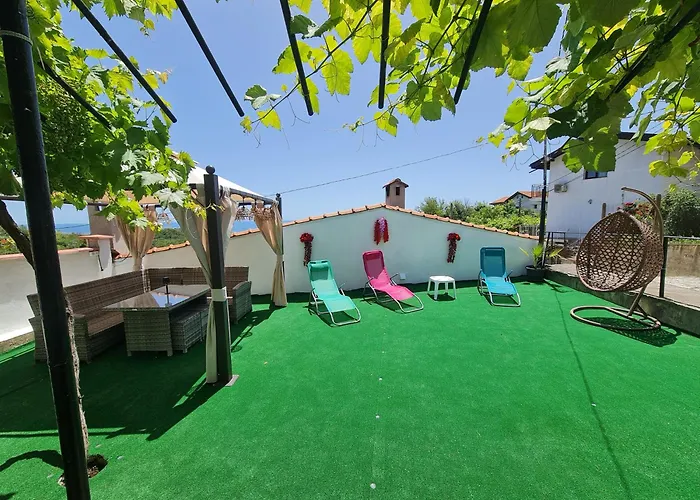 Holiday home евита - град