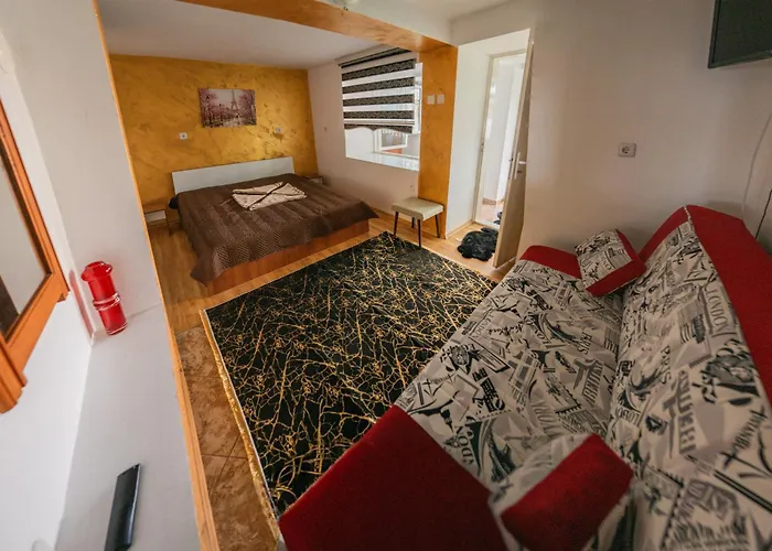 евита - град *